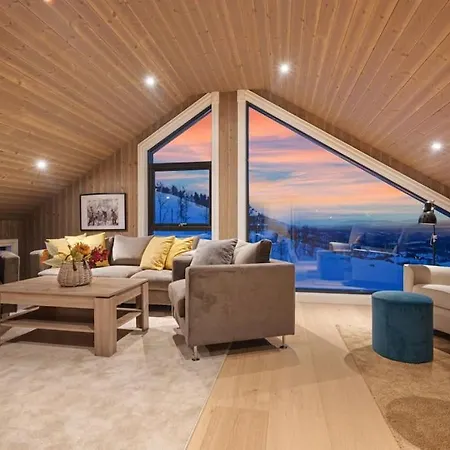 Ski-in-out From The Door Alpine Xc Mountain Views Feriehus