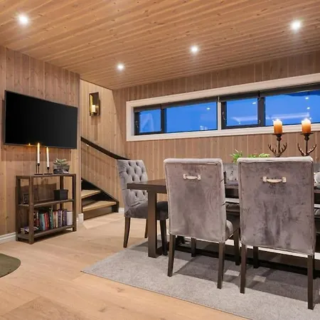 Ski-in-out From The Door Alpine Xc Mountain Views Holiday home